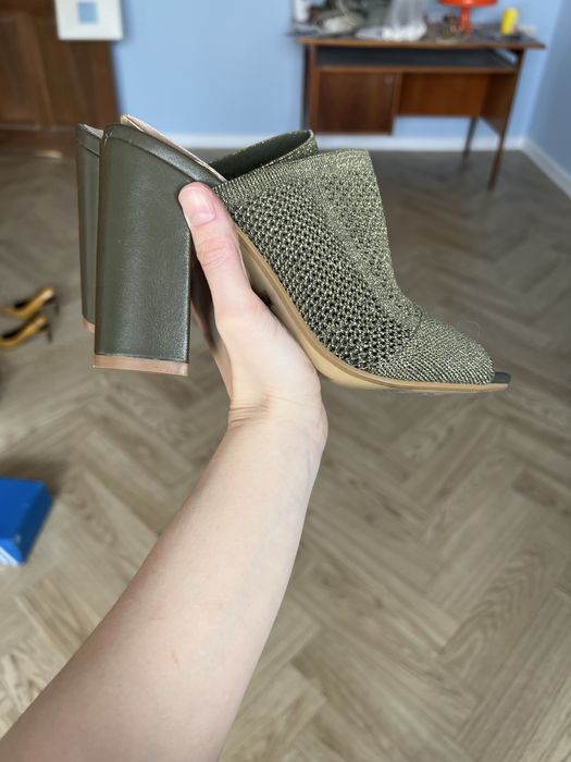 Туфли боссоножки мюлли