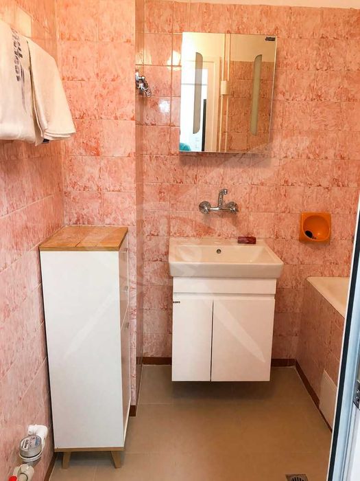 Дава се под наем Тристаен апартамент в София, Лозенец - 97 кв.м за 800 € - Снимка #5