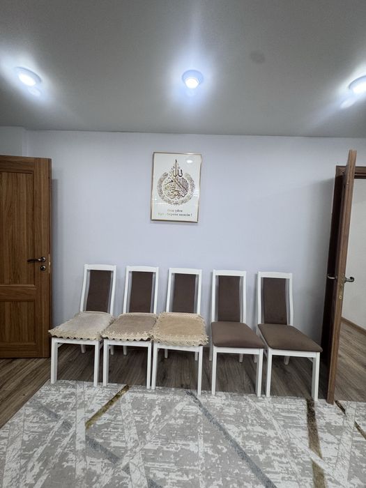 Продам стулья в отличном состояний