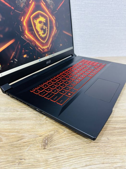 MSI KATANA Core i5-11Gen+RTX2050 Большой 17,3 Дисплей Топ игравой ноут