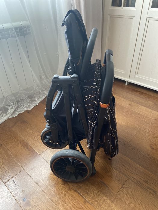 Продается детская коляска