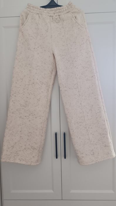 Продам спортивный костюм