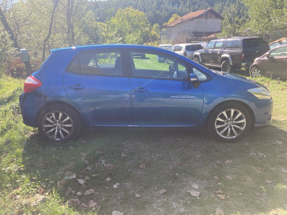 Тойота аурис/toyota auris 1.4D4D 90кс 09-12г