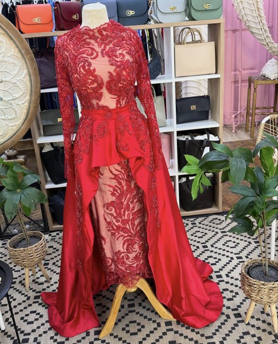 Rochie superba din dantela deosebita