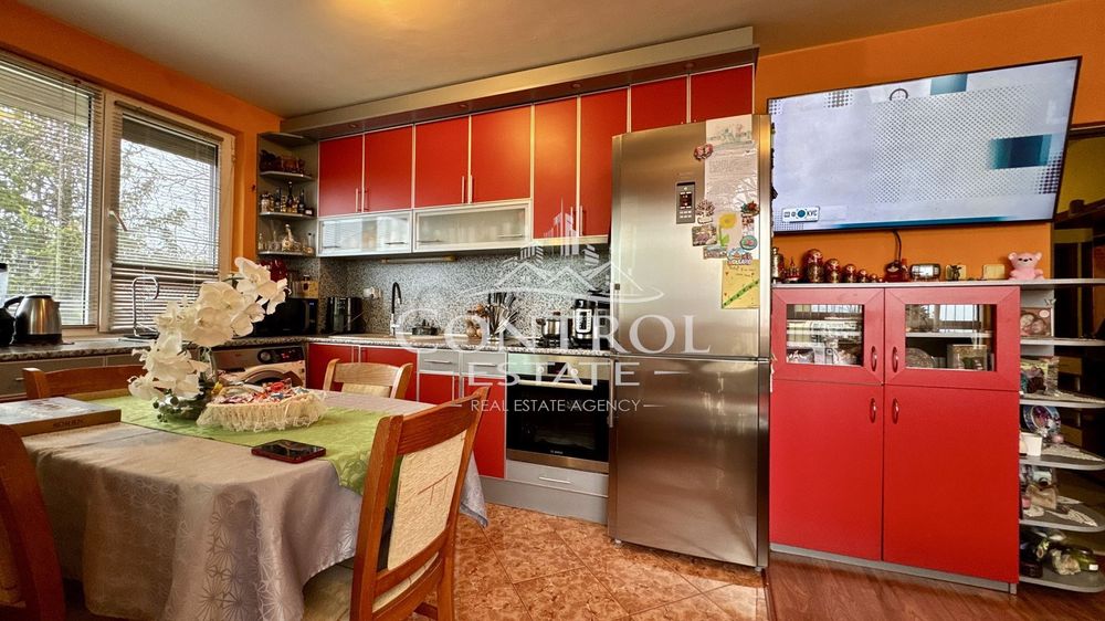 Продава се Тристаен апартамент в Велико Търново, Акация - 77 кв.м за 1027 €/кв.м - Снимка #2
