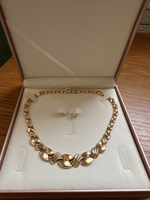 Золотое колье. Массивное