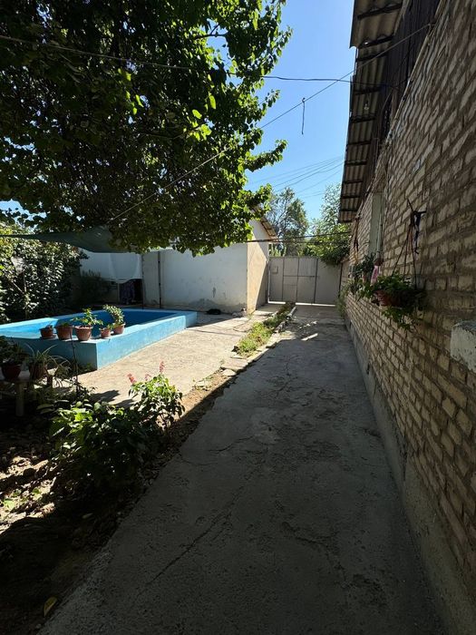 Uyımnı sotaman hamma saroyıtga ega dokkonı 2 ta yashash maydonı