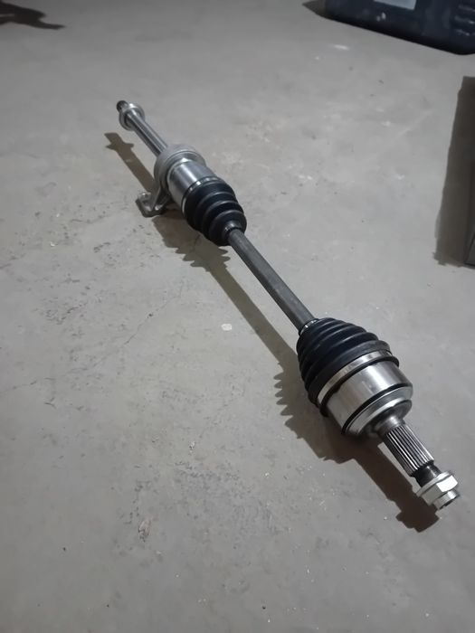 Полуоска за Honda CRV 3 2.0 2.4