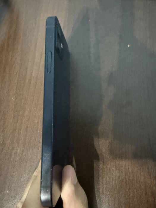 Vand Iphone 12 64GB
