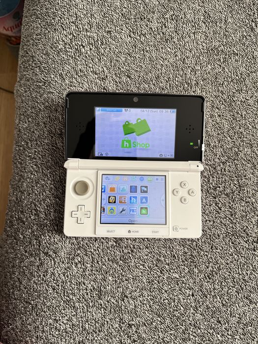 3 ds modat cu card de 64gb