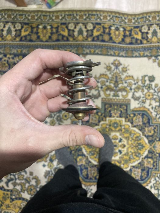 Термостат на Ваз 16кл