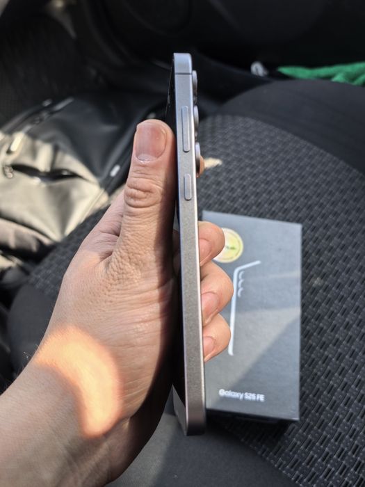 Samsung S25 Fe 8/128 gb sotiladi