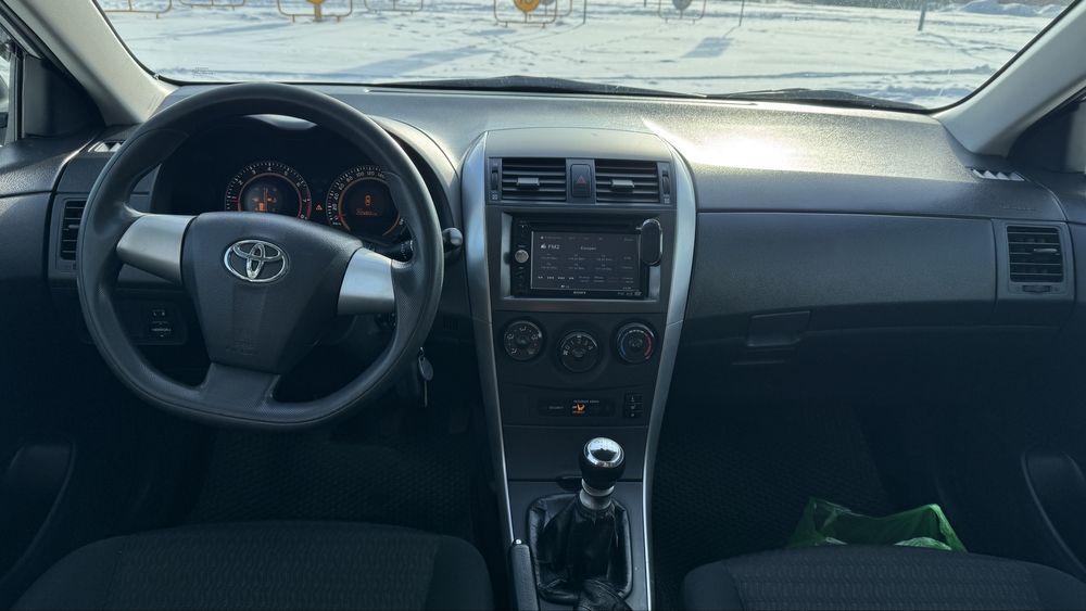 Тойота Королла 2011 г.в