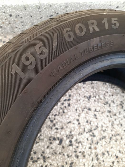 Продавам гуми втора ръка