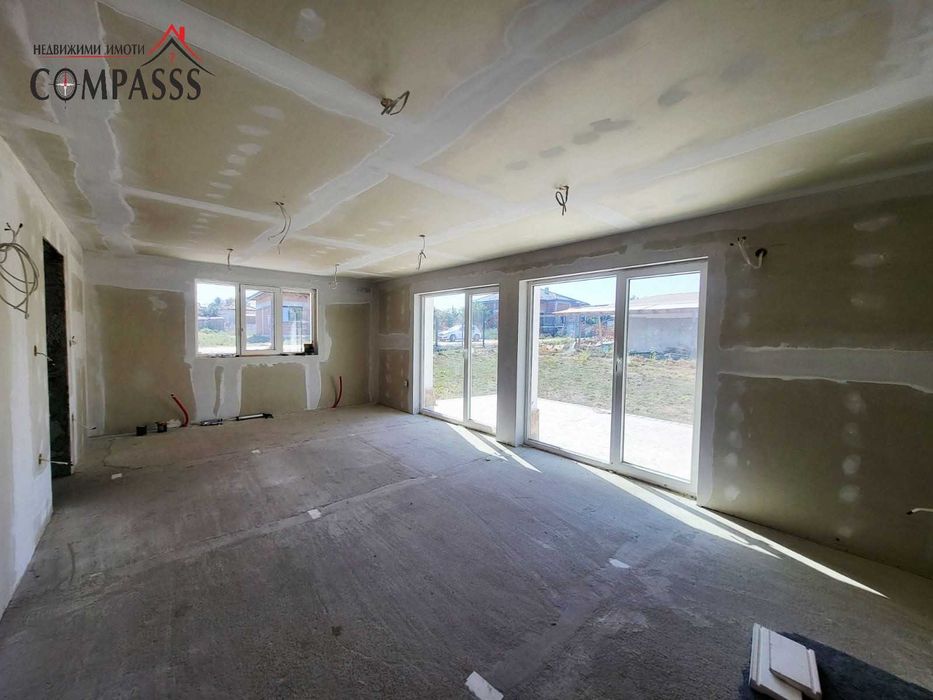 с. Паскалево, обл. Добрич, къща ново строителство с двор 130000евро!