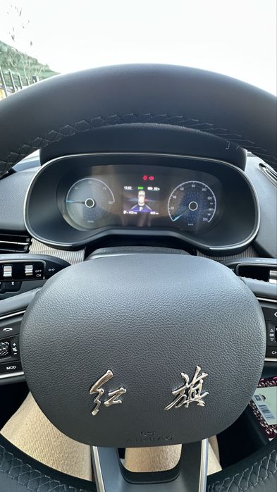 Jac M4 11 o’rinli mikroavtobus