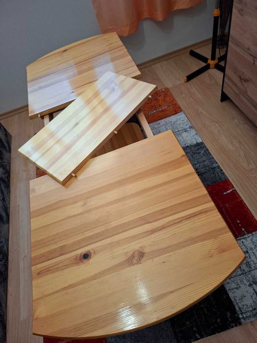 разтегателна  чамова маса! Размери Ш60  Д115+20 В60! Цена 240лв.