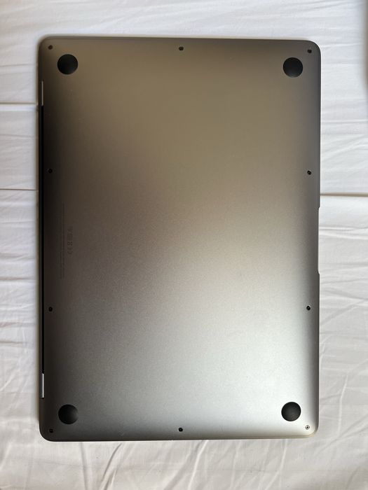 Macbook air m1 8/256 85%