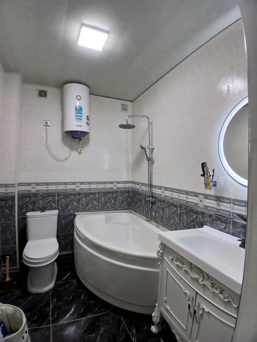 Amir Temur metro yonida 1xonali kivartera bor