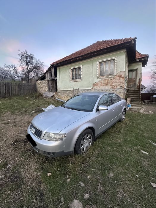 Vand Audi a4, pentru dezmembrări