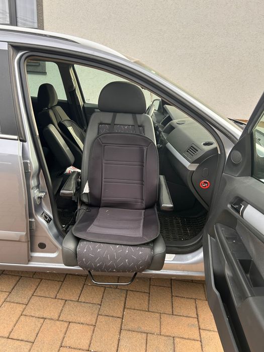 Opel astra kombi , 1.9 diesel an:2005