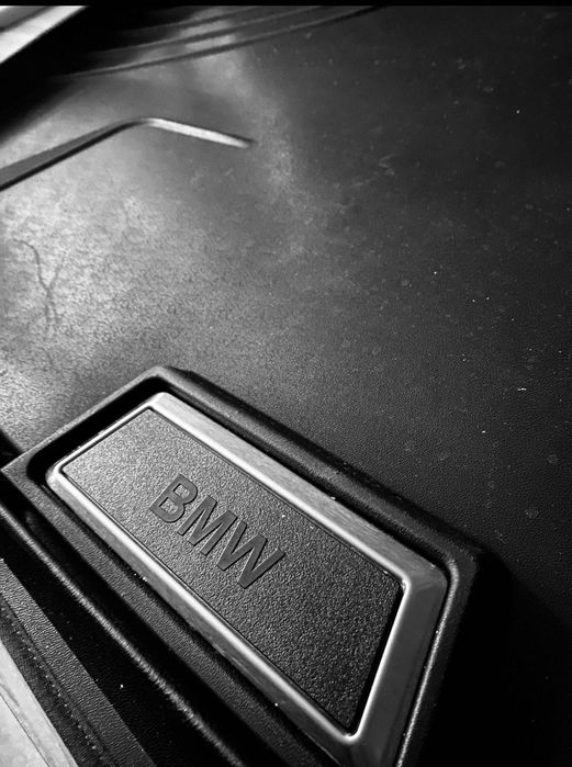 Стелка за багажник BMW 1 сериа F40