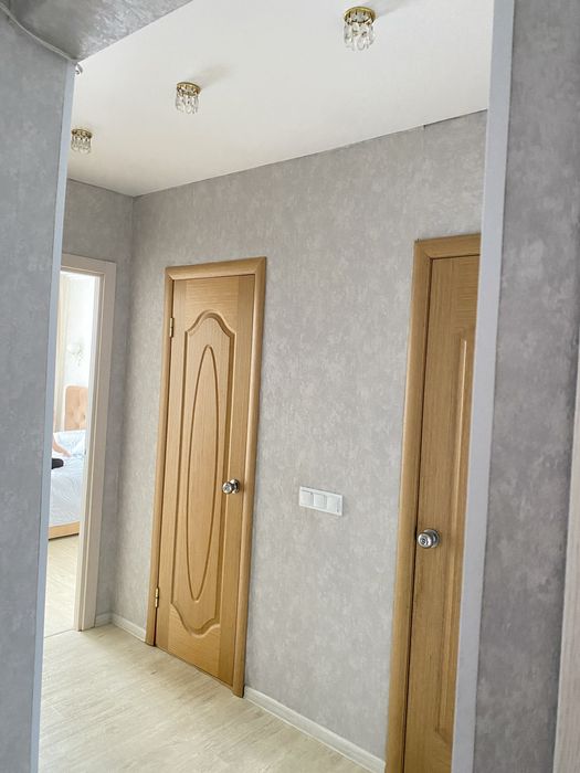 Продаётся в 4 микрорайоне 3-х комн. квартира