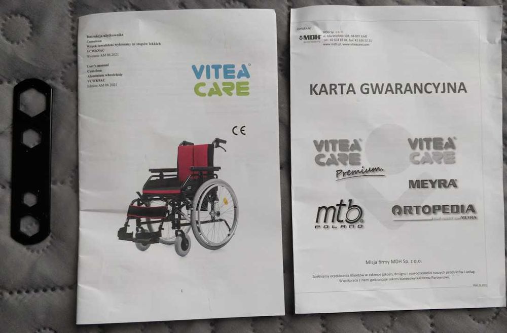 Ръчна инвалидна количка VITEA CARE CAMELEON [VCWK9AC] - 45 см седалка