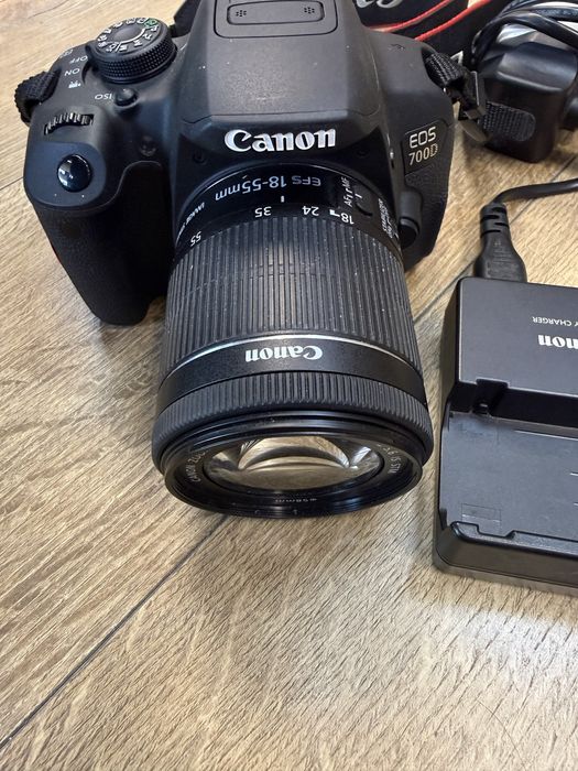 Canon eos 700d efs18-55