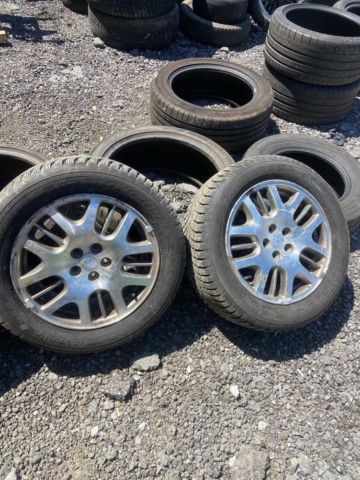 Гуми с джанти Субаро 215/55R16