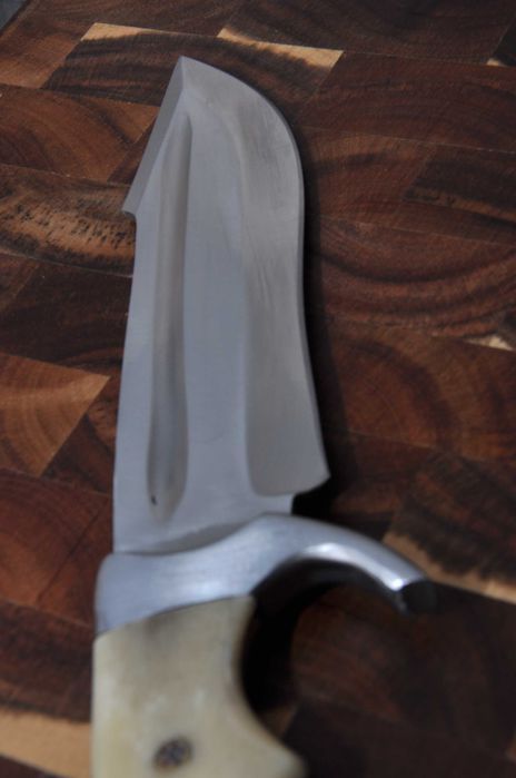 Нож ръчна изработка стомана D2 дръжка биволска кост