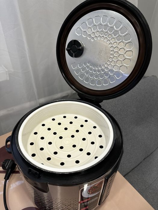 Мультиварка Redmond RMC-M251 Нерабочая!