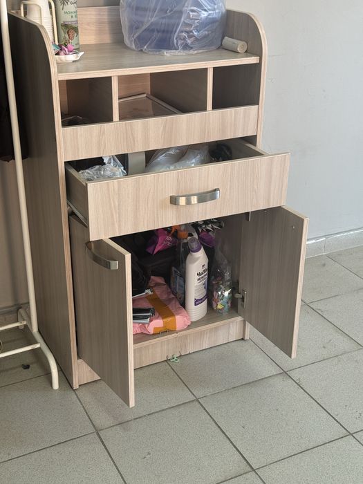 Тумбочка, шкафчик