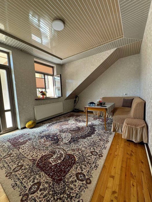 Uchaska sotiladi Algaritm shakarchi maxallada 5 sotixli 5 xona