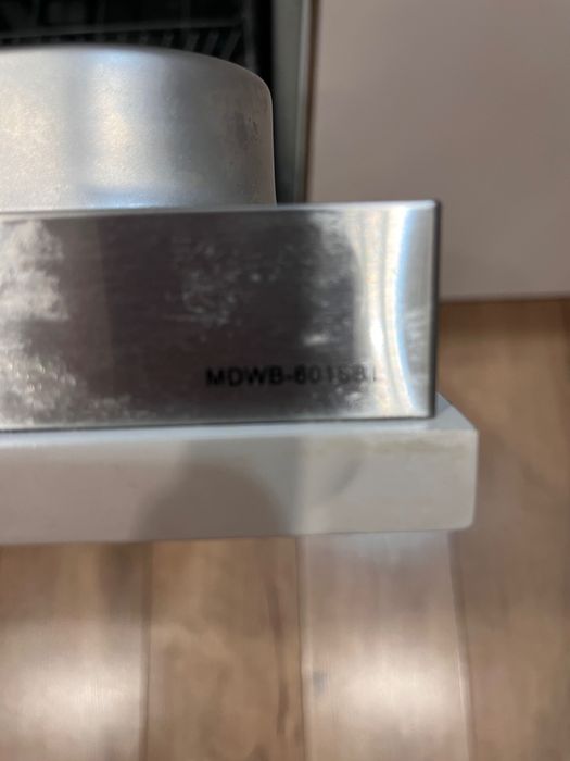 Продам посудомоечную машину Midea