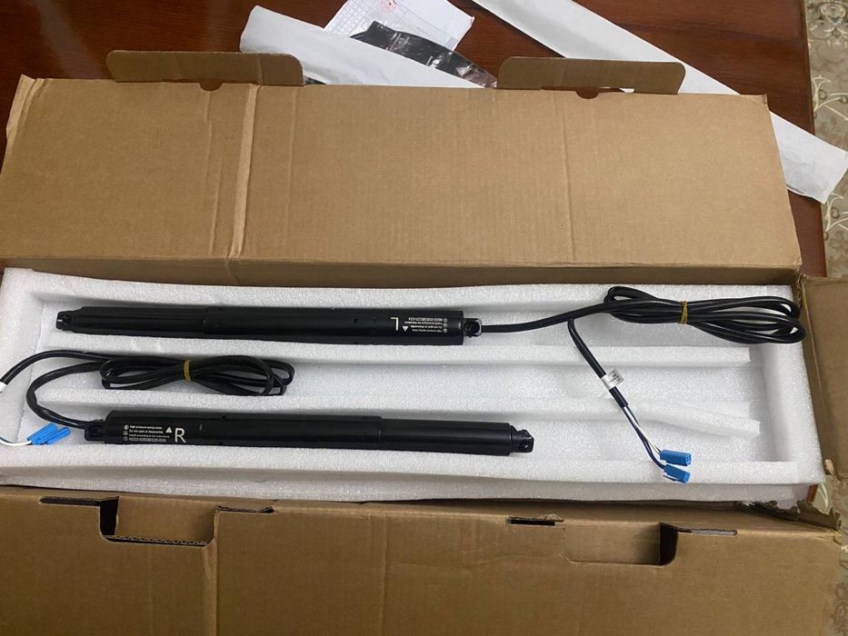 Электроный амартизатор багажника