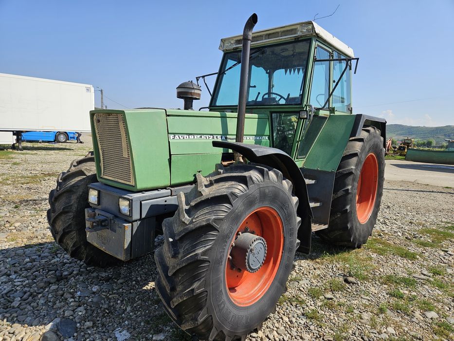Dezmembrez tractor Fendt 612lsa