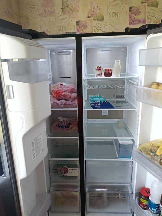 Холодильник двухкамерный
