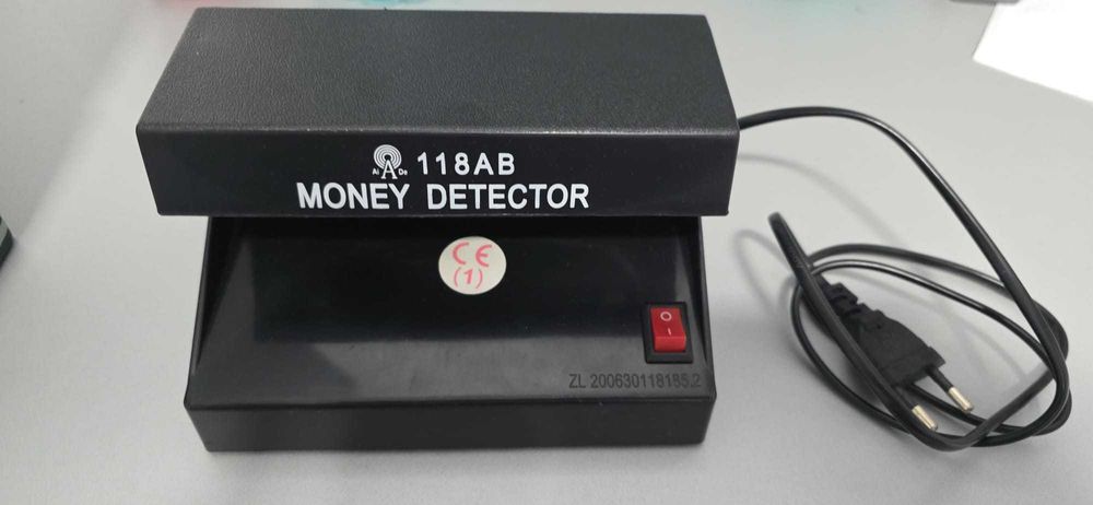 Money Detector - Aparat de verificat banii (Lei, Euro, Dolari)