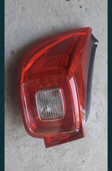 Продам задние фары от малибу 1 американка диодом от 3 позиции.левая ст