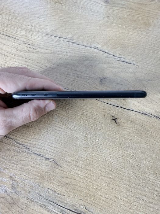 Телефон Iphone XR