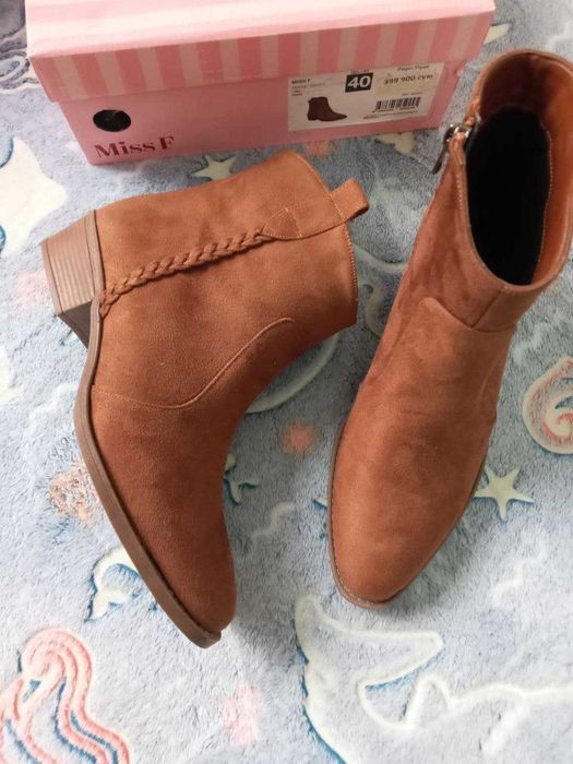 Новые ботинки фирменные женские