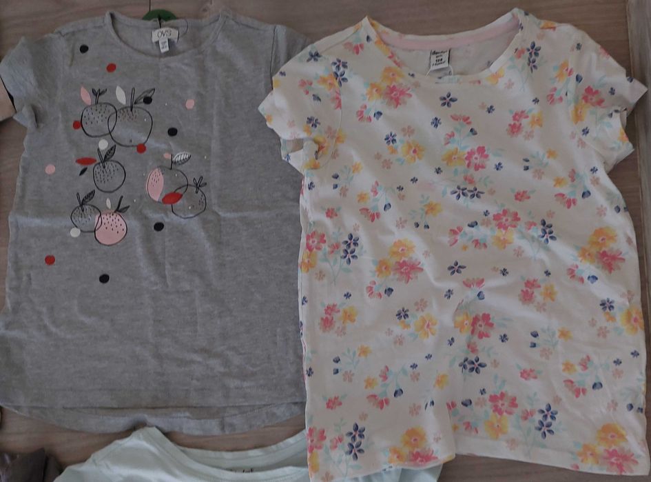 Lot tricouri 122-128 NOI cu eticheta