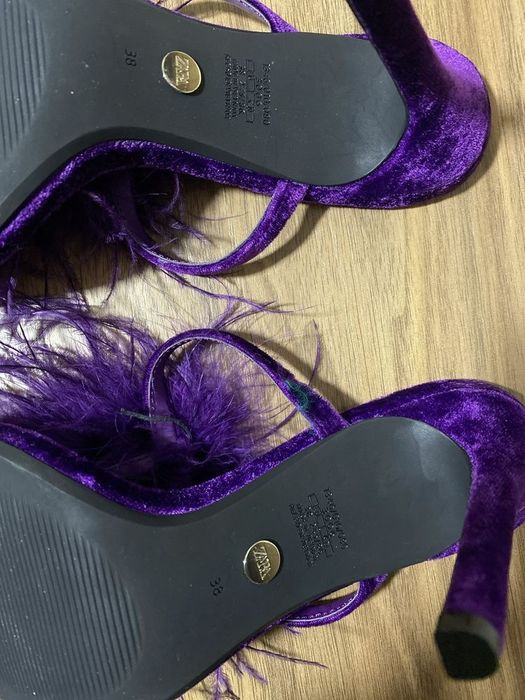 Новые босоножки бренд Zara