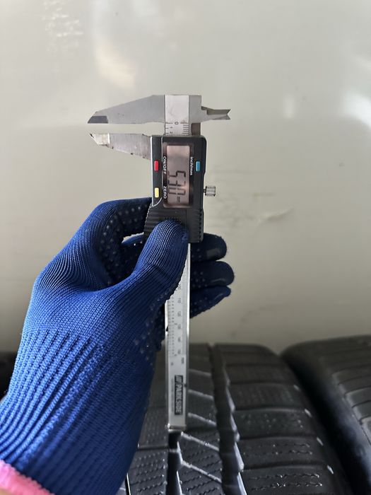 285/30 R22 Continental WinterContact TS860S