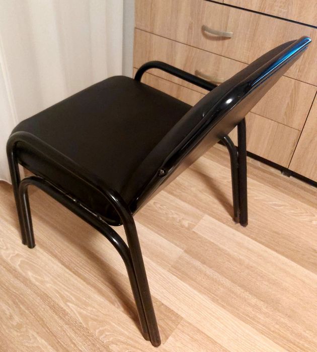 2 стола тръбна мебел