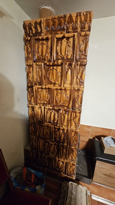 Vand mai multe tipuri de sobe