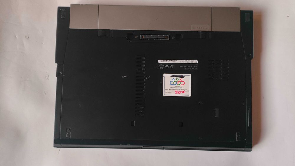 Лаптоп dell latitude e6500 t9600/ 4gb/ hdd оригинално зарядно