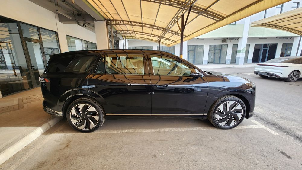 DongFeng 008 Ultra 5 o'rindiqli