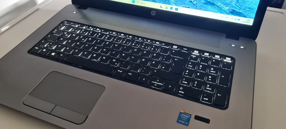 Лаптоп 17.3 Hp Probook 470 G2 Като Нов